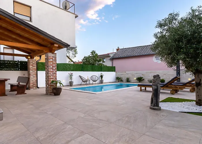 Villa Antique